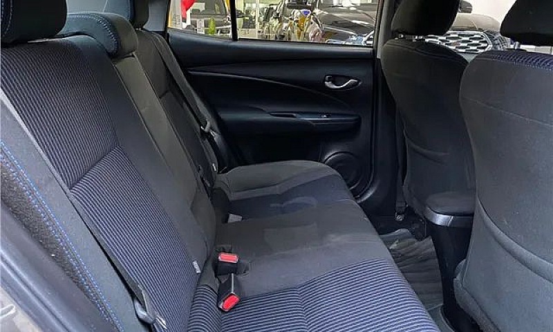 Toyota Yaris 2020 1....