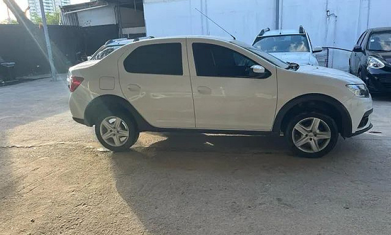 Renault Logan 1.6 Ze...