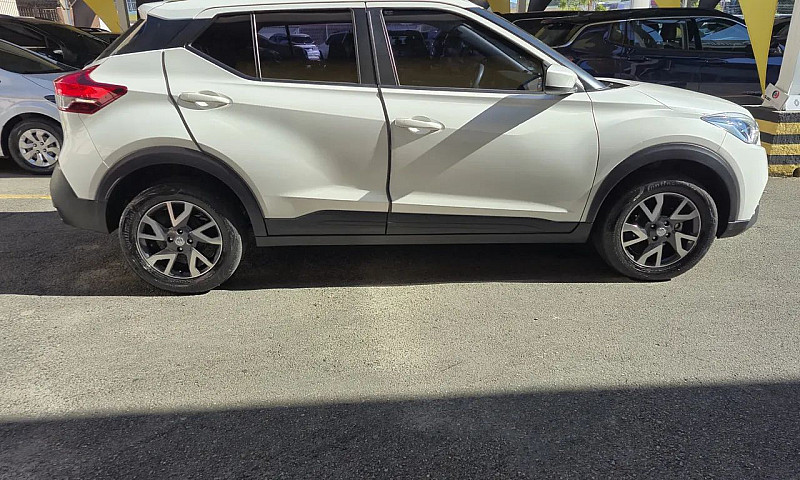 Nissan Kicks S 1.6 1...