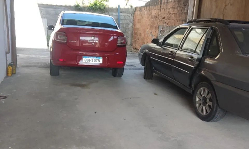 Alugo Casa No Bairro...