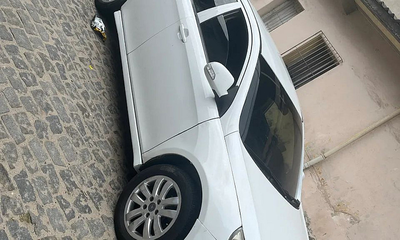 Jac J5 Sedan 1.5 16V...