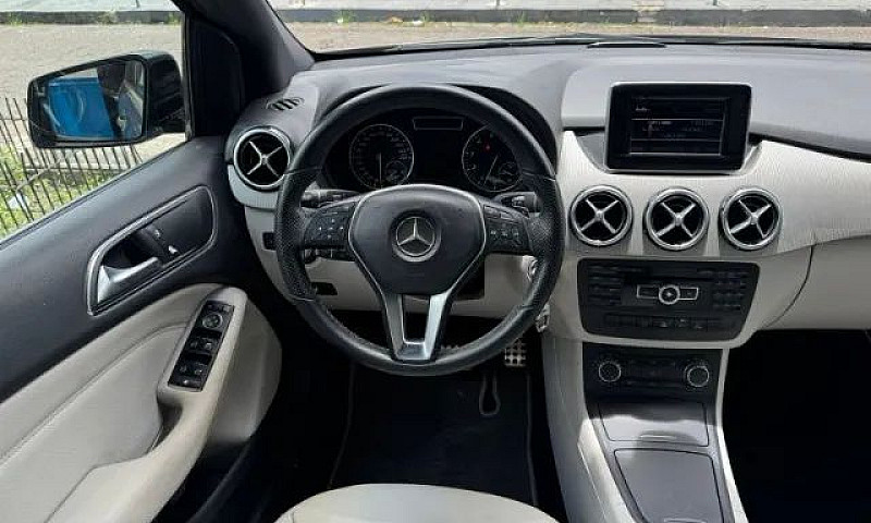 Mercedes-Benz Classe...