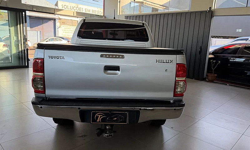 Toyota Hilux Cd Sr D...