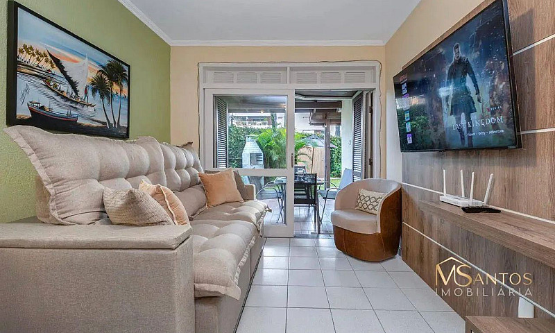 Casa Com 3 Dormitóri...