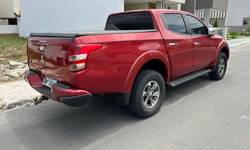 Mitsubishi L200 Trit...