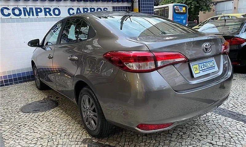 Toyota Yaris 2020 1....