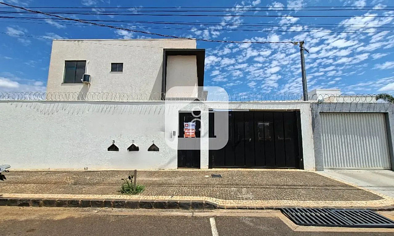 Casa Estilo Sobrado ...