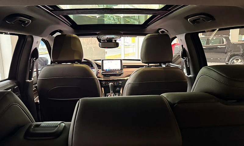 Jeep Commander Hurru...