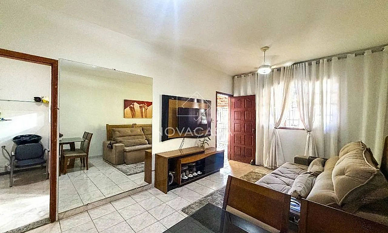 Casa Com 3 Dormitóri...