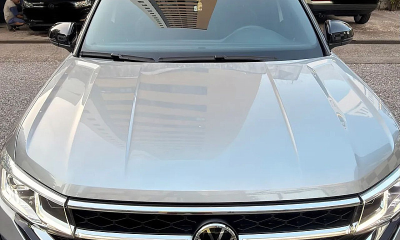 Volkswagen Taos High...