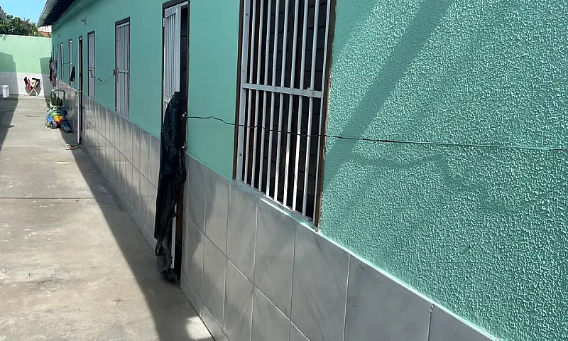 Vendo Vila Com 6 Cas...