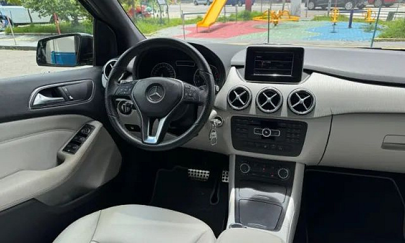 Mercedes-Benz Classe...
