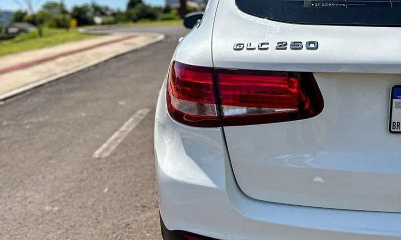 Mercedes-Benz Glc 25...
