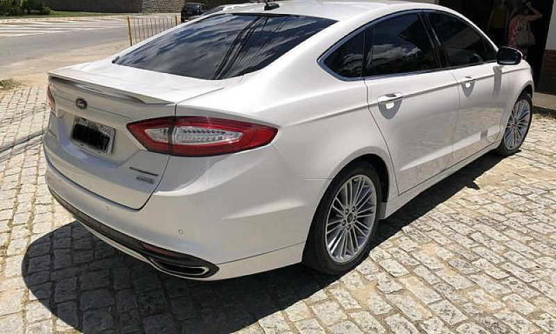 Ford Fusion Titanium...