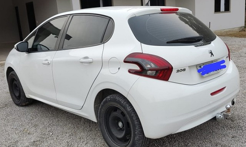 Peugeot 208 Active 2...