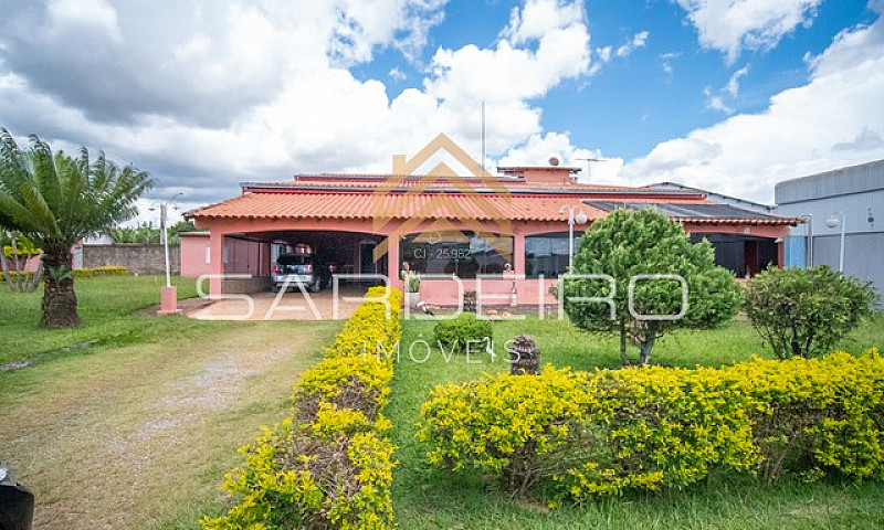 Casa De Condomínio T...