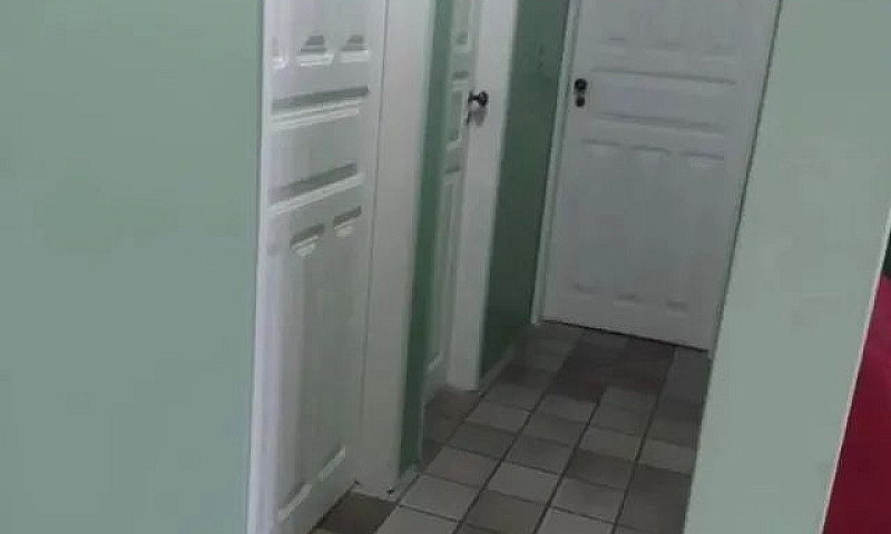 Aluga-Se Casa Na Ilh...