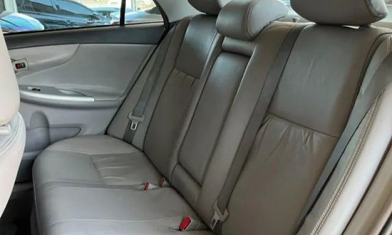 Toyota Corolla Gli 1...