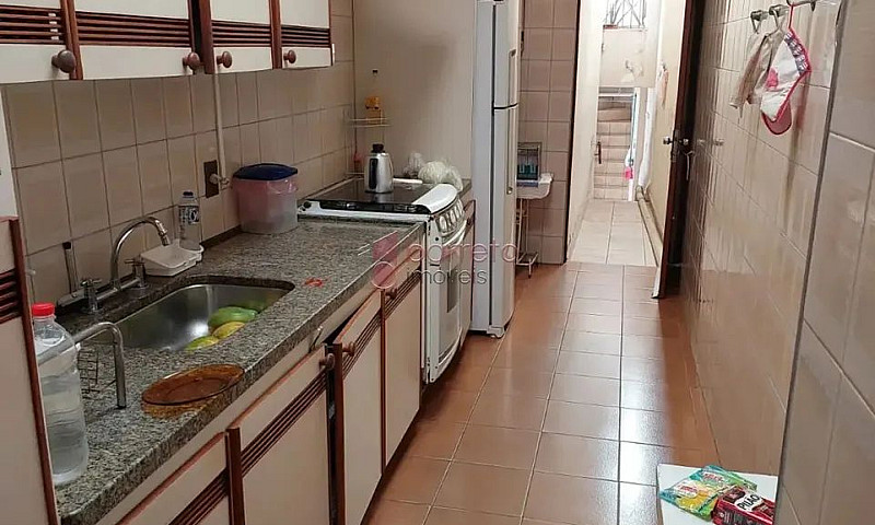 Casa Para Venda E Lo...