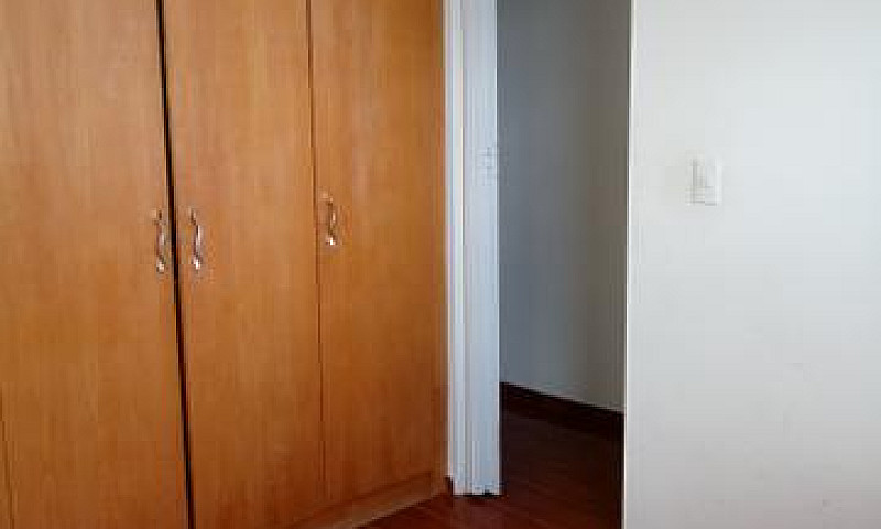 Alugo Apto. Novo Mun...