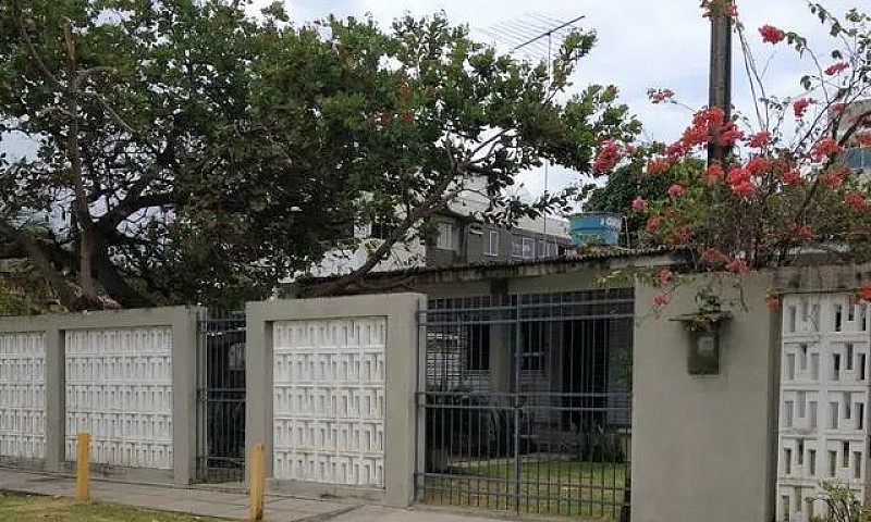 Casa A 50 Metros Do ...