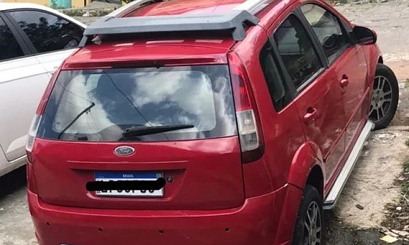 Ford Fiesta Trail 1....