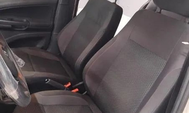 Volkswagen Voyage 1....
