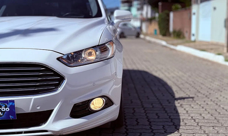 Fusion Titanium Awd ...