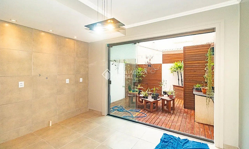 Casa Em Condomínio 2...