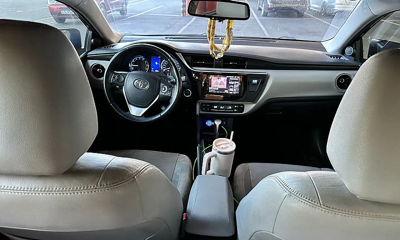 Toyota Corolla Xei 2...