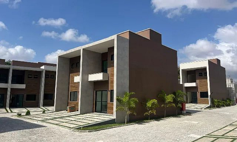 Casa Com Dois Suítes...