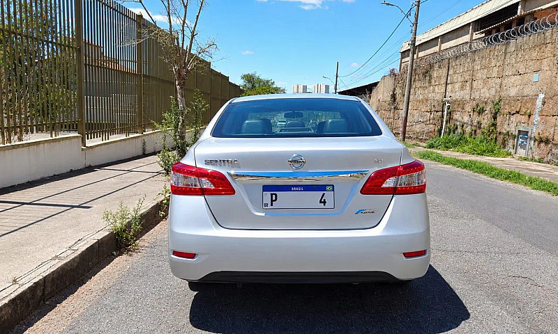 Nissan Sentra Sl 2.0...