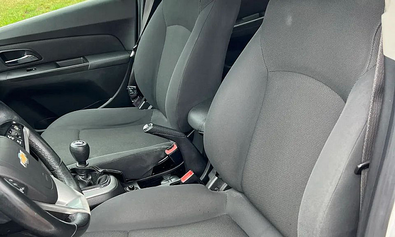 Chevrolet Cruze Lt 1...