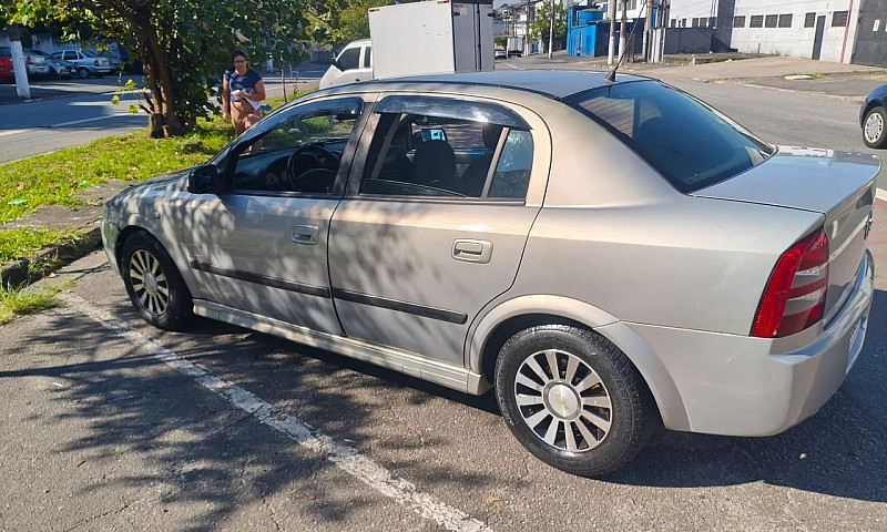 Chevrolet Astra Sed....