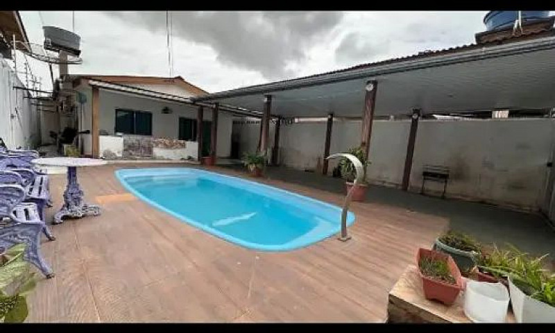 Vendo Casa No Bairro...