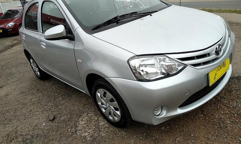 Toyota Etios Complet...