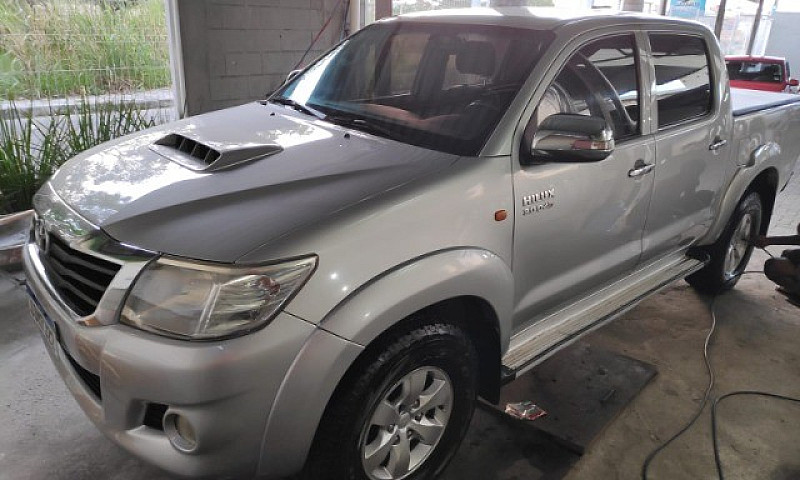 Linda Hilux 2013 Cab...