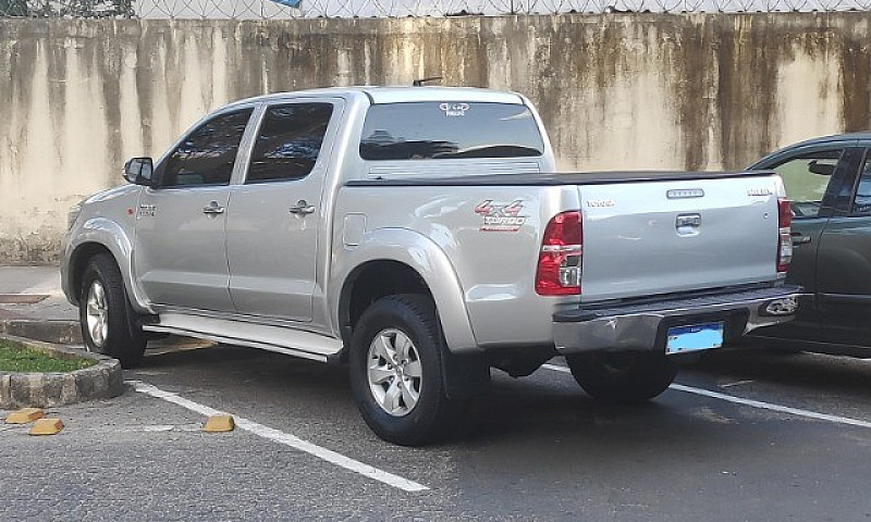 Linda Hilux 2013 Cab...