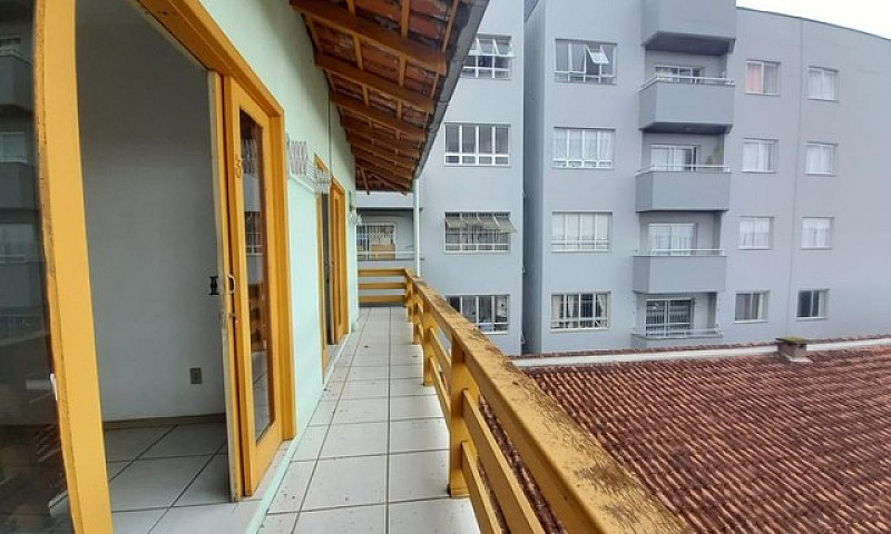 Sobrado No Bucarein ...