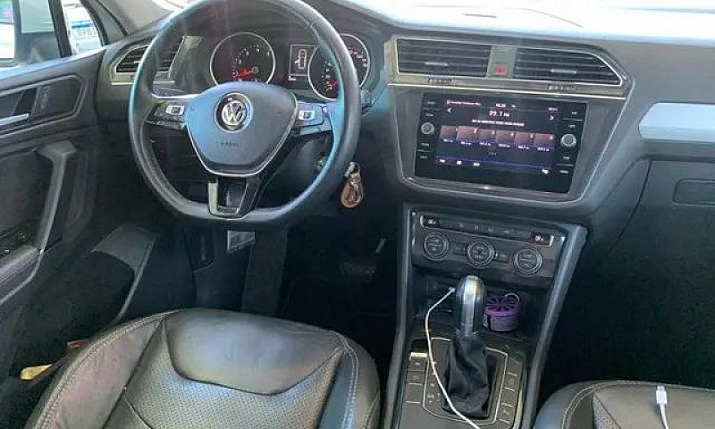Volkswagen Tiguan 1....