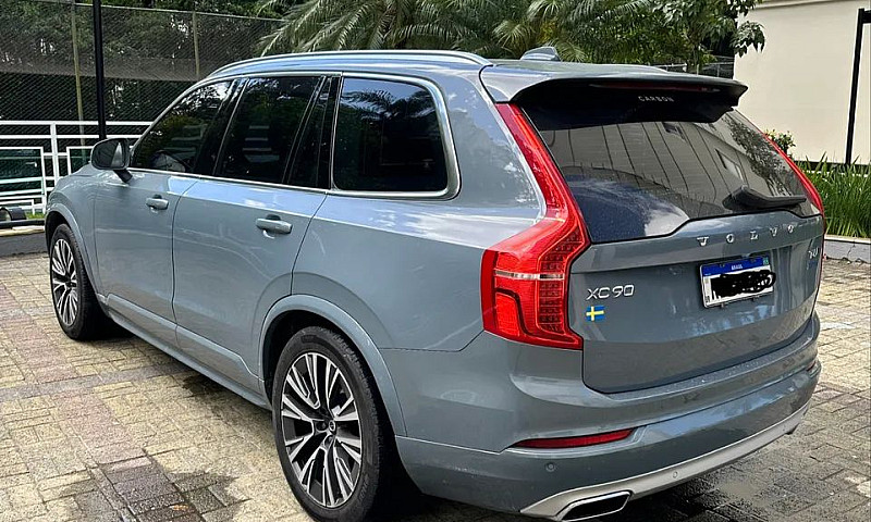 Volvo Xc 90 T-6 Mome...