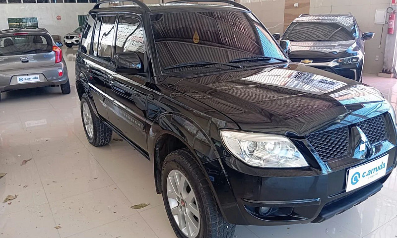 Mitsubishi Pajero Tr...