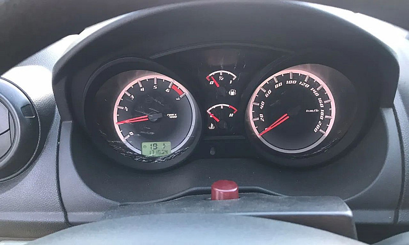 Ford Fiesta Sed. 1.6...