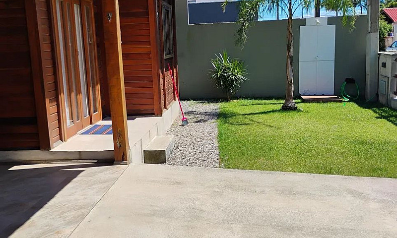 Aluga-Se Casa Na Pra...