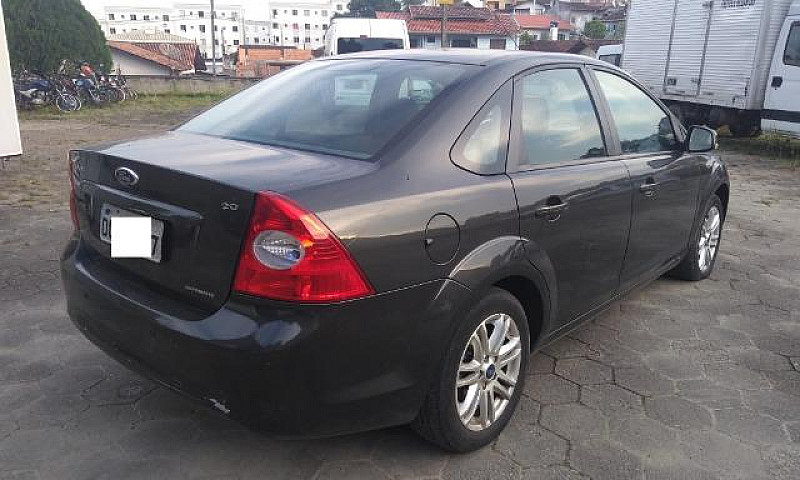 Ford Focus 2L...