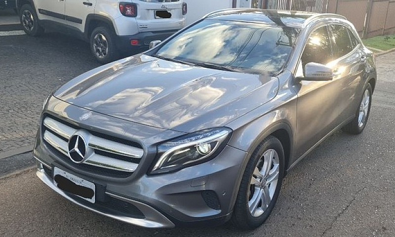 Mercedes-Benz Gla 25...