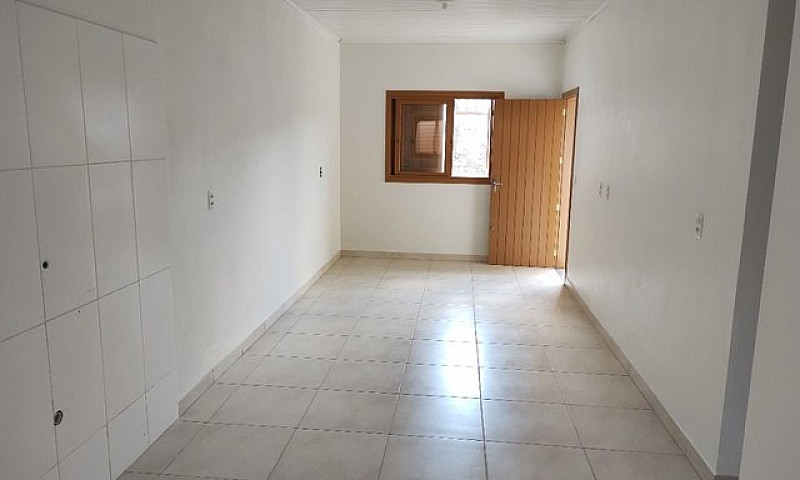 Casa Com 2 Dormitóri...