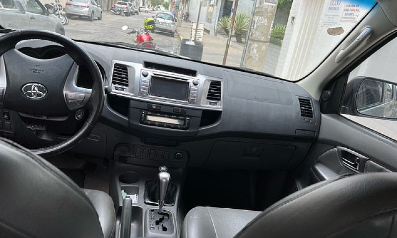 Hilux 2015 Muito Nov...