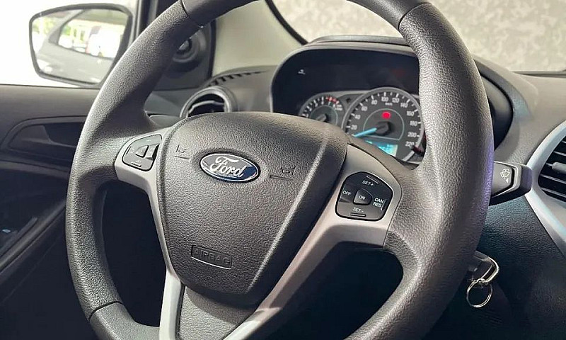 Ford Ka 1.5 Sedan Se...