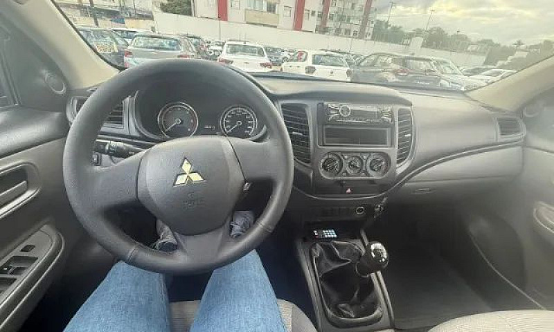 L200 Triton Sport Gl...